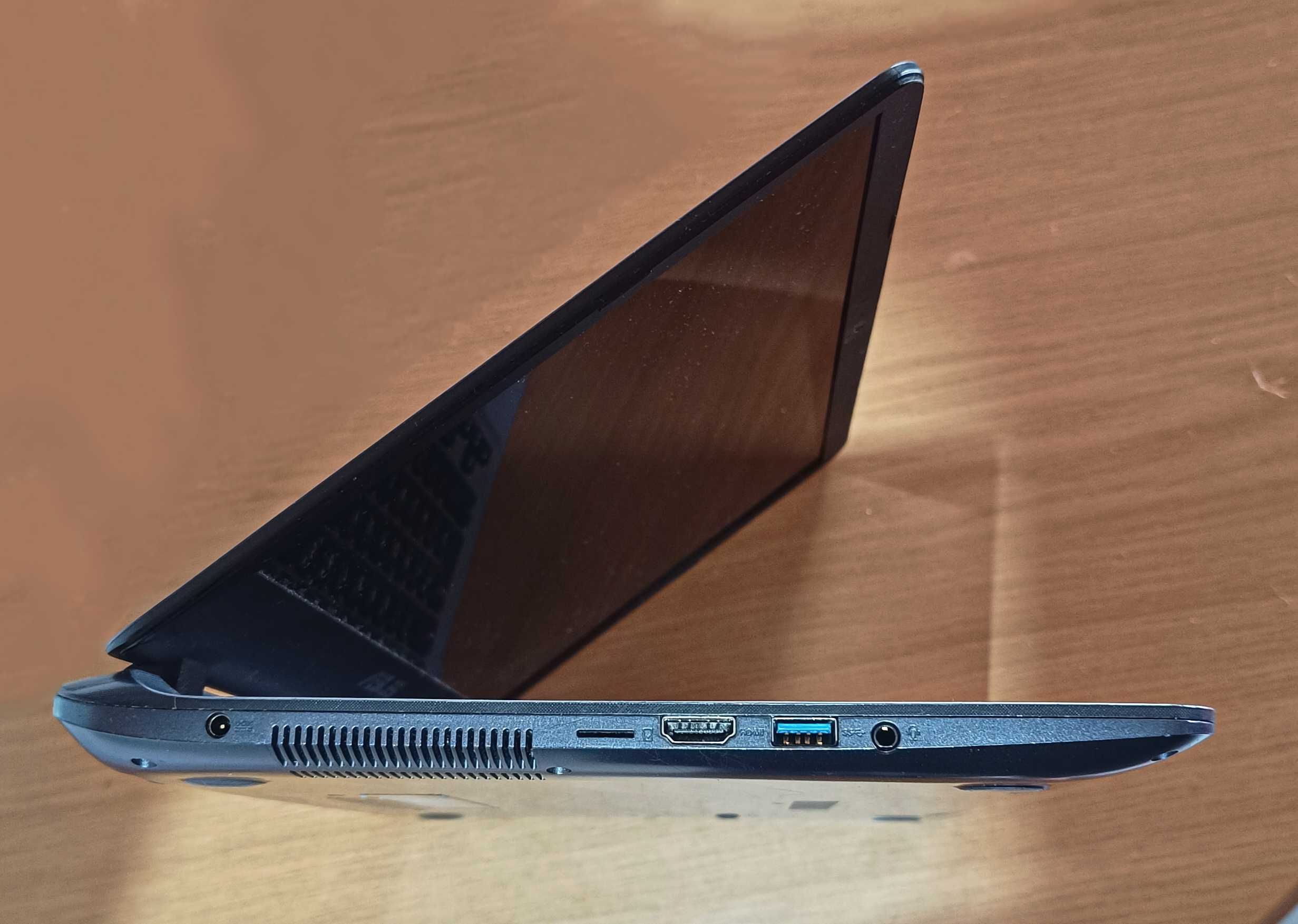 Portátil ASUS para peças ou reparação