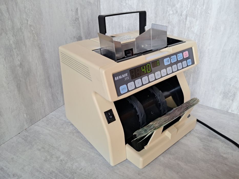 Magner 35.  Лічильник банкнот. Счётчик купюр. Машинка для счета денег