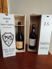 Caixa de vinho em Madeira c/personalizado a gosto