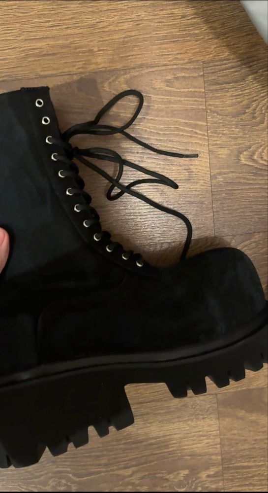 Нові Balenciaga Stomper