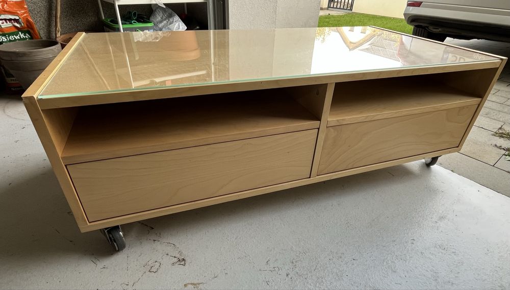 Stolik kawowy Ikea na kółkach