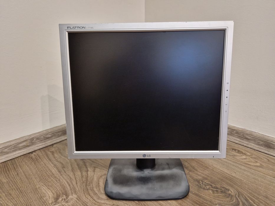 Monitor LG Flatron L1718S