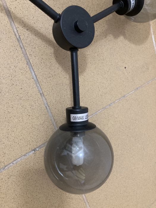 Żyrandol ledowy w bdb stanie