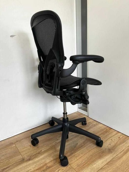 Opção completa Herman Miller Aeron, incluindo ajuste de postura
