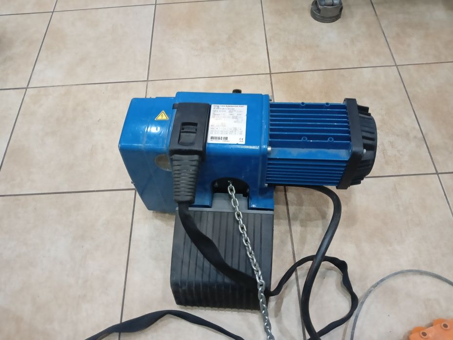 Wyciągnik  łańcuchowy wyciągarka demag 125 kg suwnica