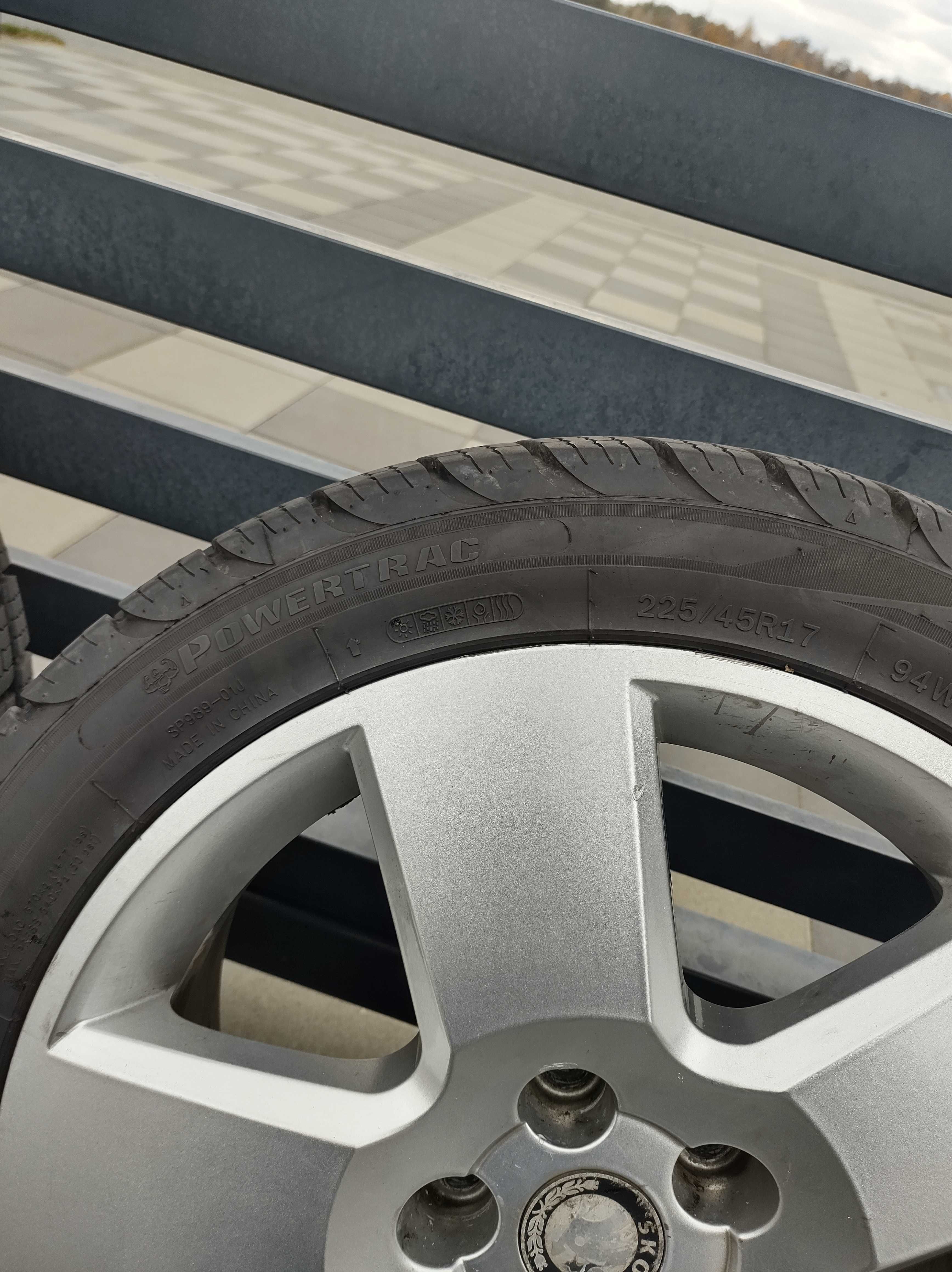 Felgi aluminiowe z prawie nowymi oponami wielosezon VWSkodaAudi ,5x112