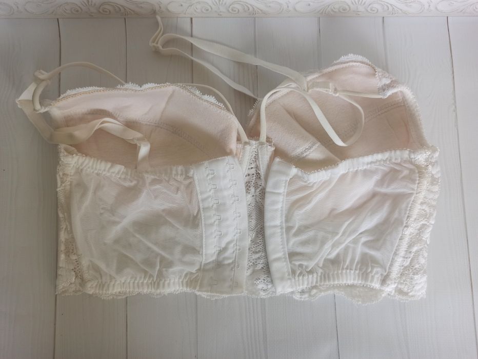 Бюстье. Кружевной бюст. 75 D