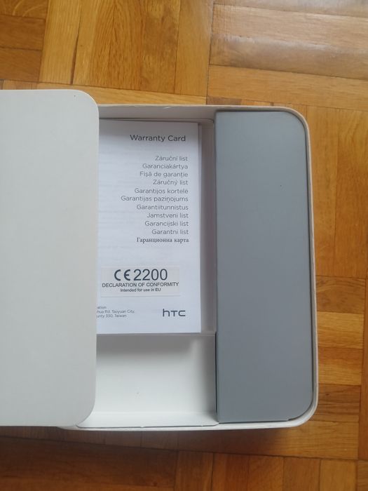 Telefon HTC Desire 825