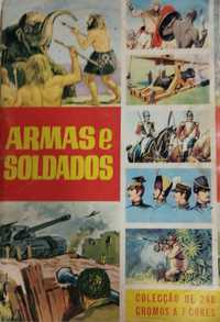 Caderneta de Cromos Armas e Soldados