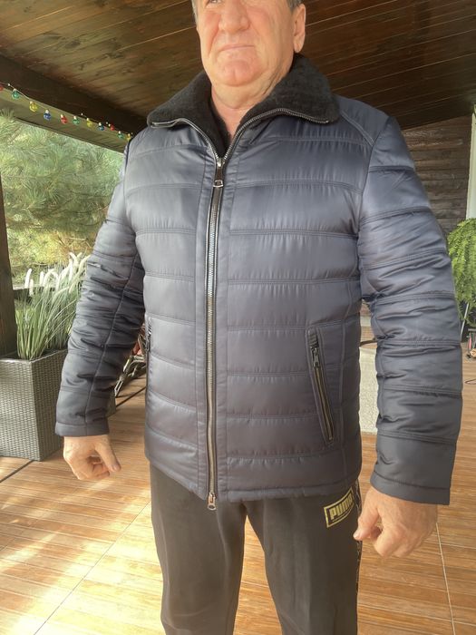 Курточка зимняя мужская