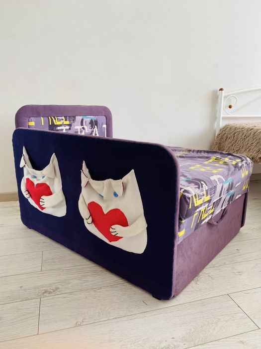 Диван, софа, раскладное кресло, детская кровать