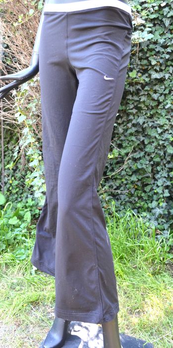 Брюки городские спортивные клеш от Найк