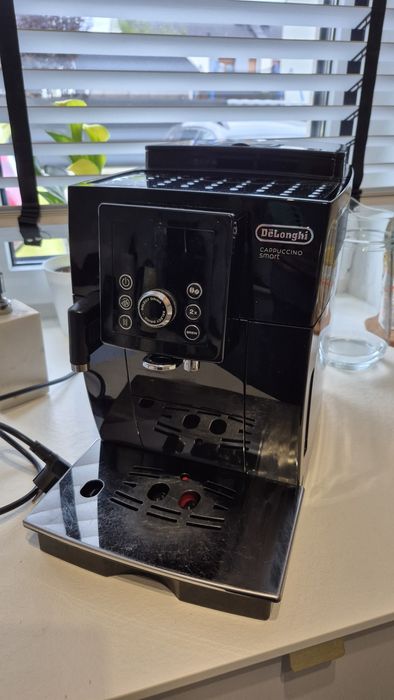 Ekspres do kawy DeLonghi ECAM 23.260.B