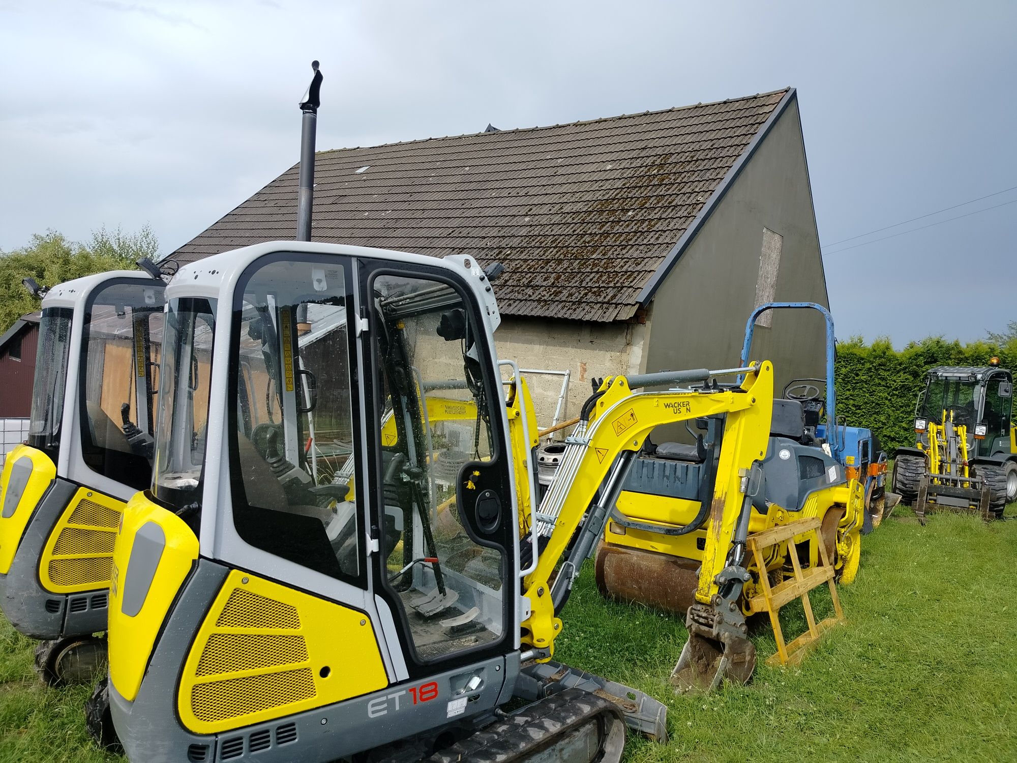 Traktorek farmtrack 26 z glebogryzarką separacyjna, kosiarka bijakową