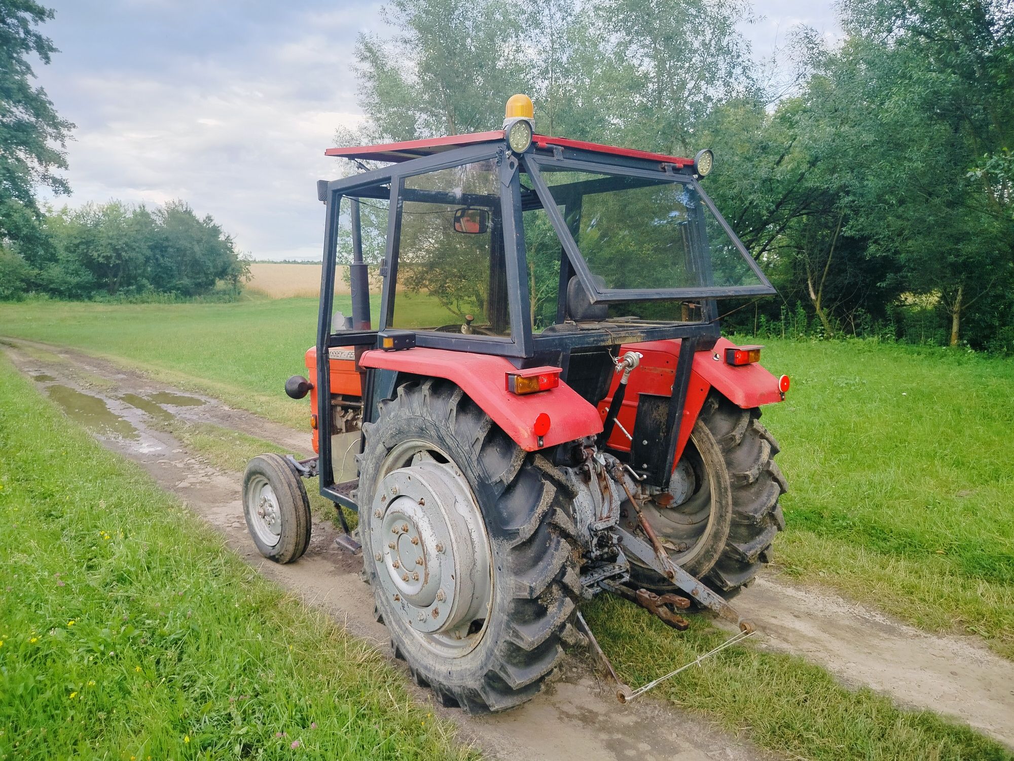Ciągnik Massey Ferguson 65 wspomaganie, nowe opony 4perkins 255 ursus