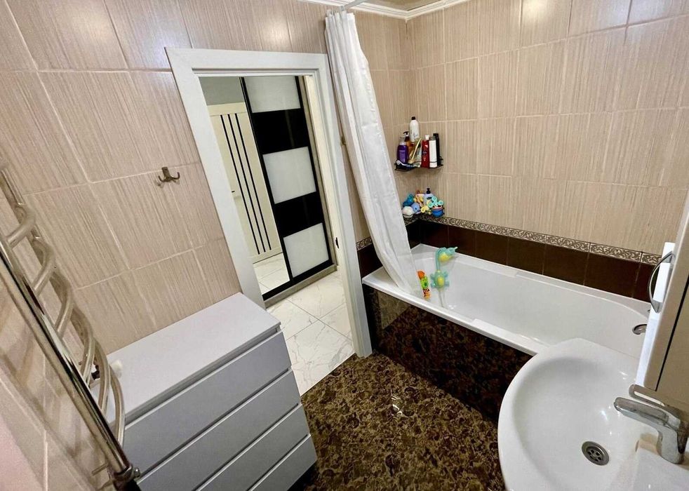 Продаж 1к квартири на Старому Місті