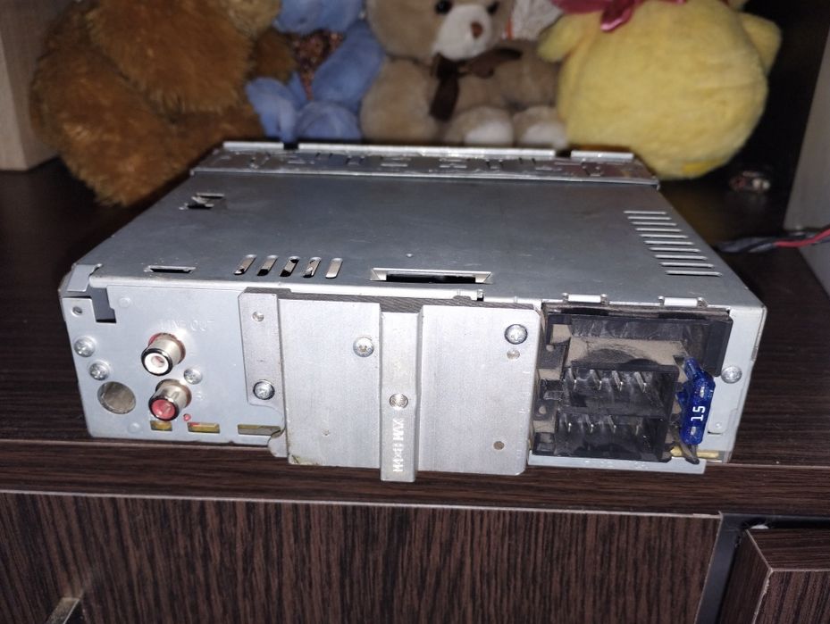 JVC KD-R312 повністю в робочому стані.