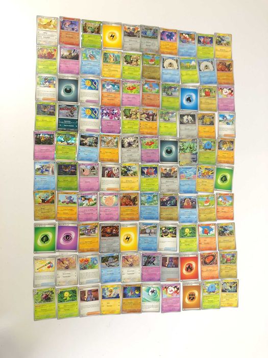 Karty Pokémon Karmesin & Purpur Maskarada w Zmierzchu Boosterpack