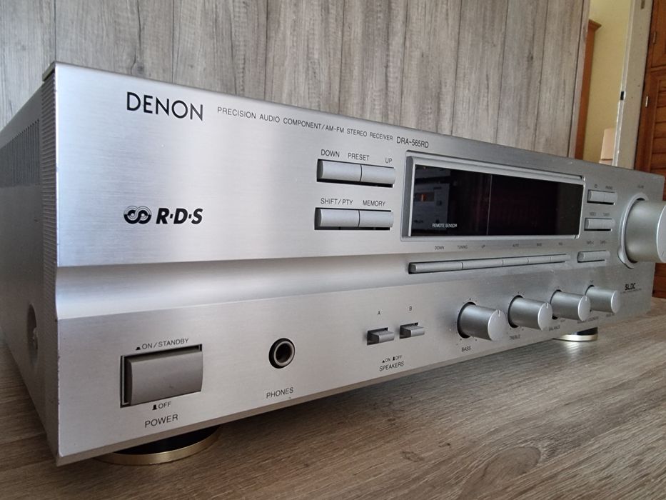 DENON -amplituner DRA-565 RD (rezerwacja do 10.11.)