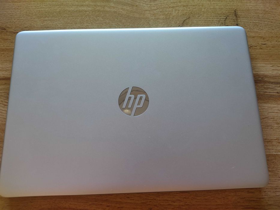 Portátil HP 15s-fq2015np