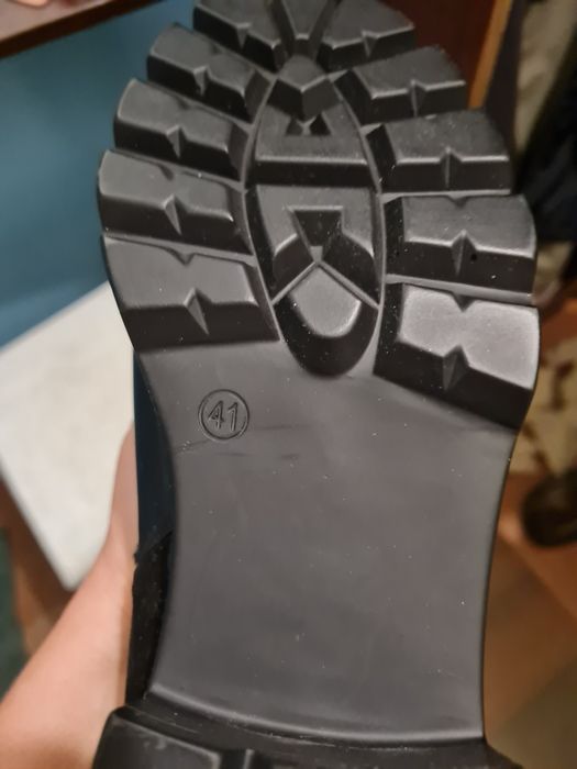 Жіночі сапожки в хорошому стані