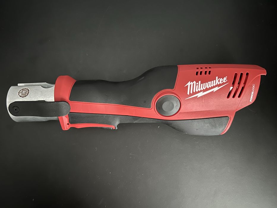Zaciskarka do rur Milwaukee M12 HPT Mini