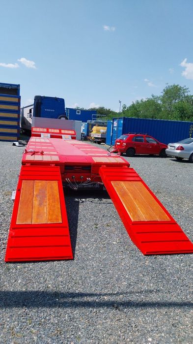 Nowa naczepa niskopodwoziowa trzyosiowa Donat najazdy hydrauliczne