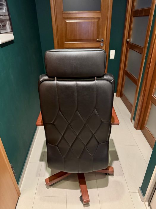 Fotel Biurowy Chester Nowy Styl Skóra