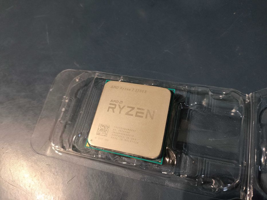 Procesor AMD Ryzen 7 2700X  // 100% sprawny!
