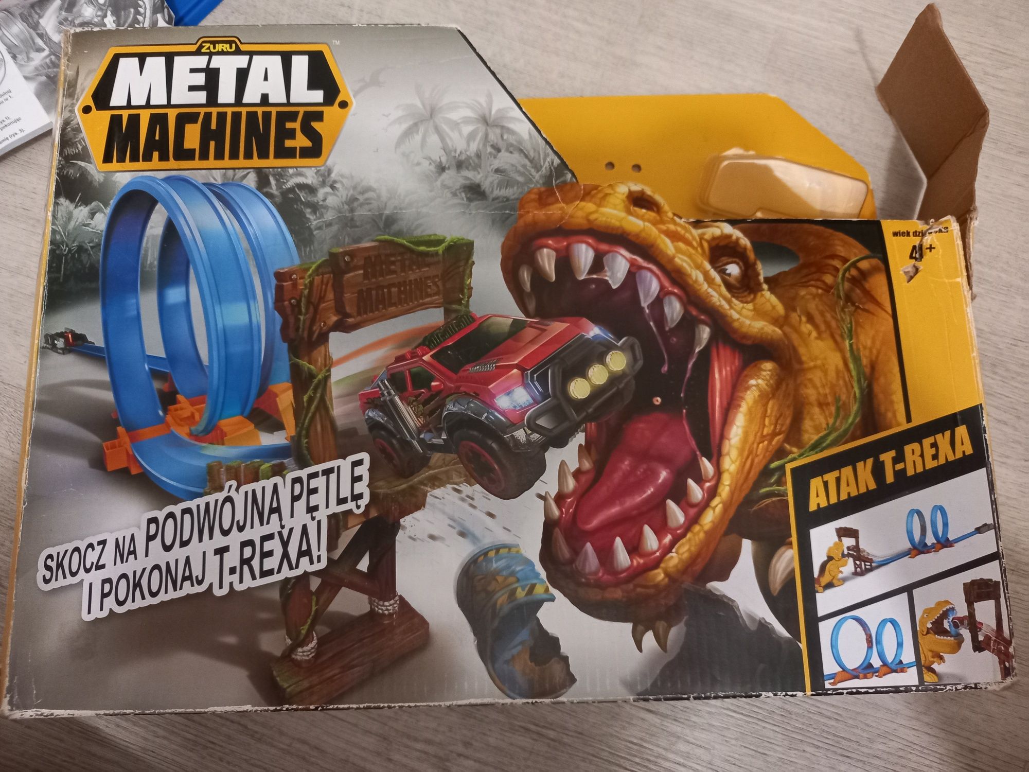 Zuru Metal Machines Atak T-Rexa tor, rampa, dinozaur, samochód