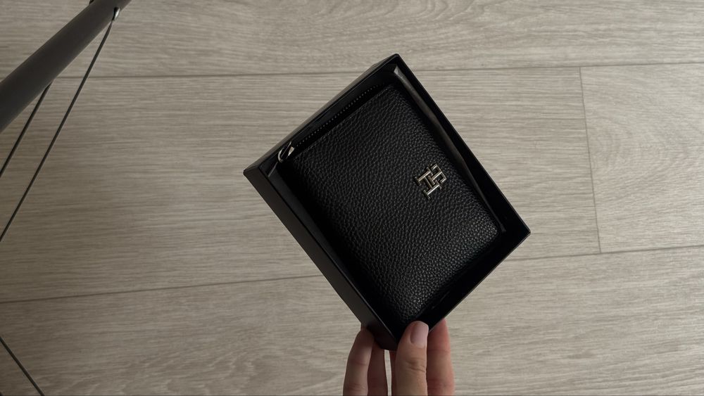 Гаманець Tommy Hilfiger