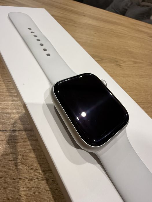 Apple Watch series 8 45mm