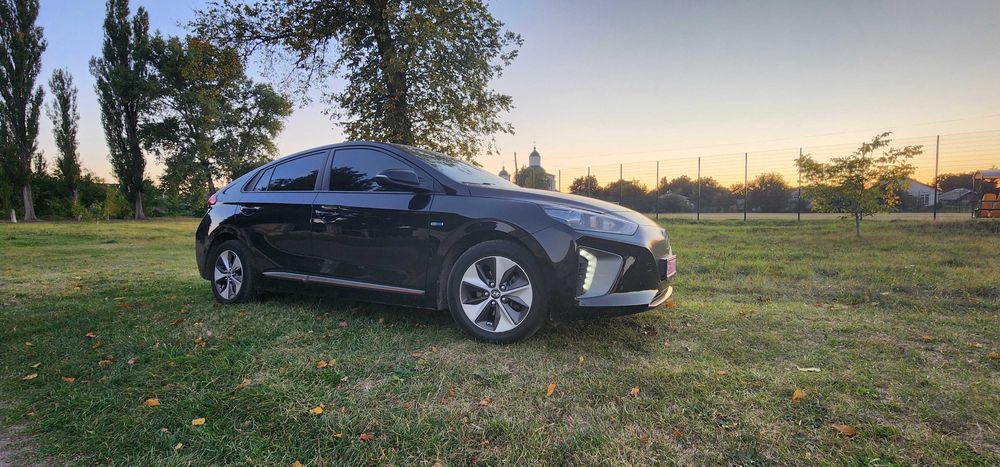 Hyundai ioniq 2019 р. Електро 28 kwt пригнаний з Бельгії
