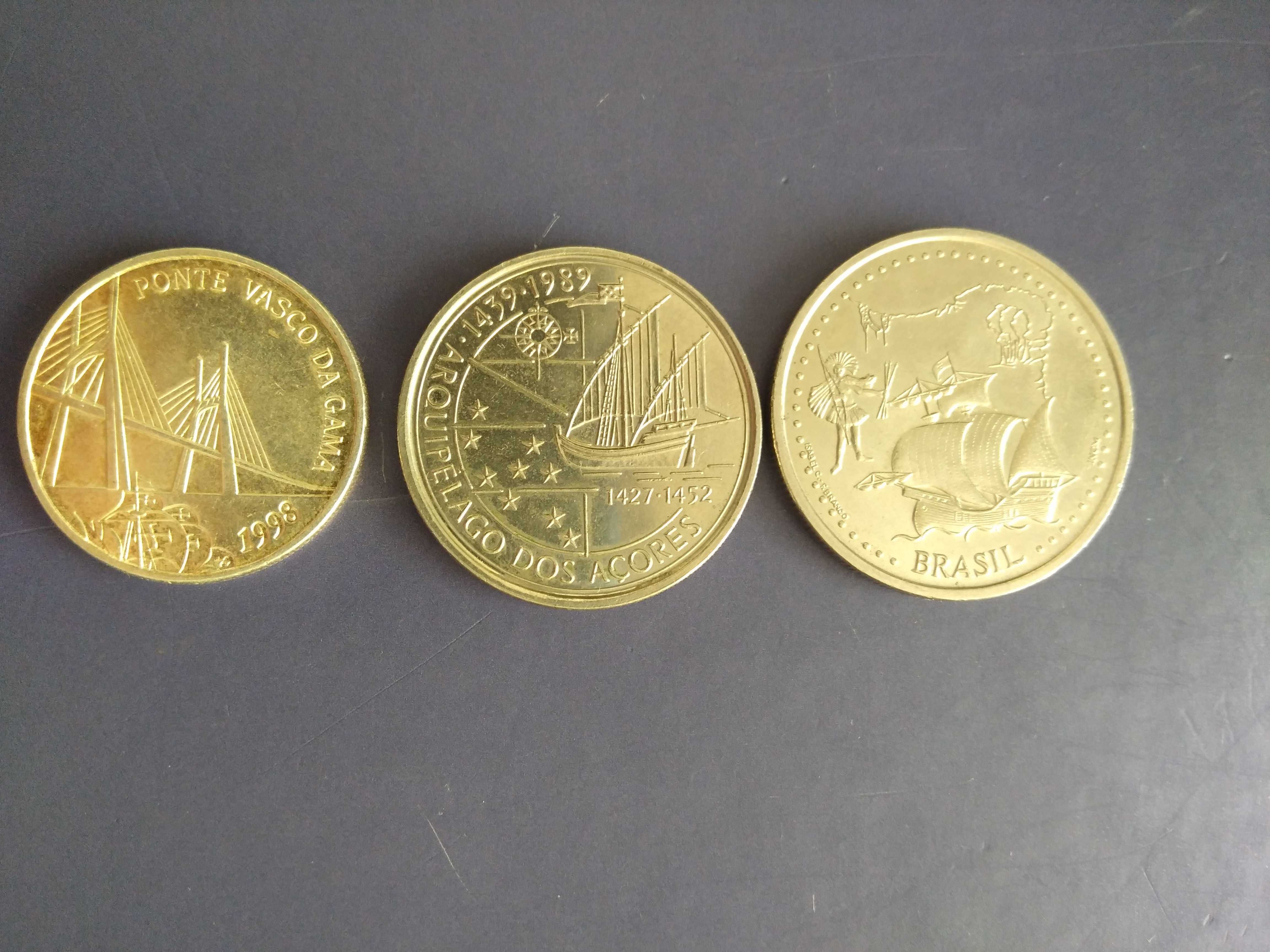 Vendo estas três moedas comemorativas