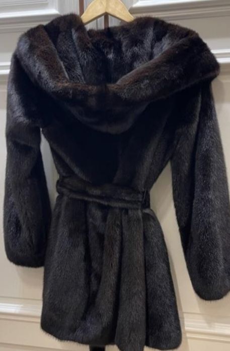 Норковая шуба Греция с капюшоном новая