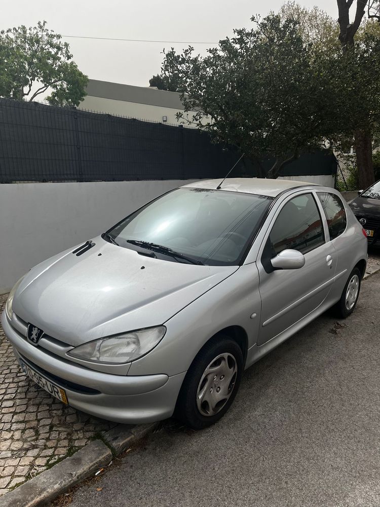 Peugeot 206  1.1 cinzento 2003 com 3 portas