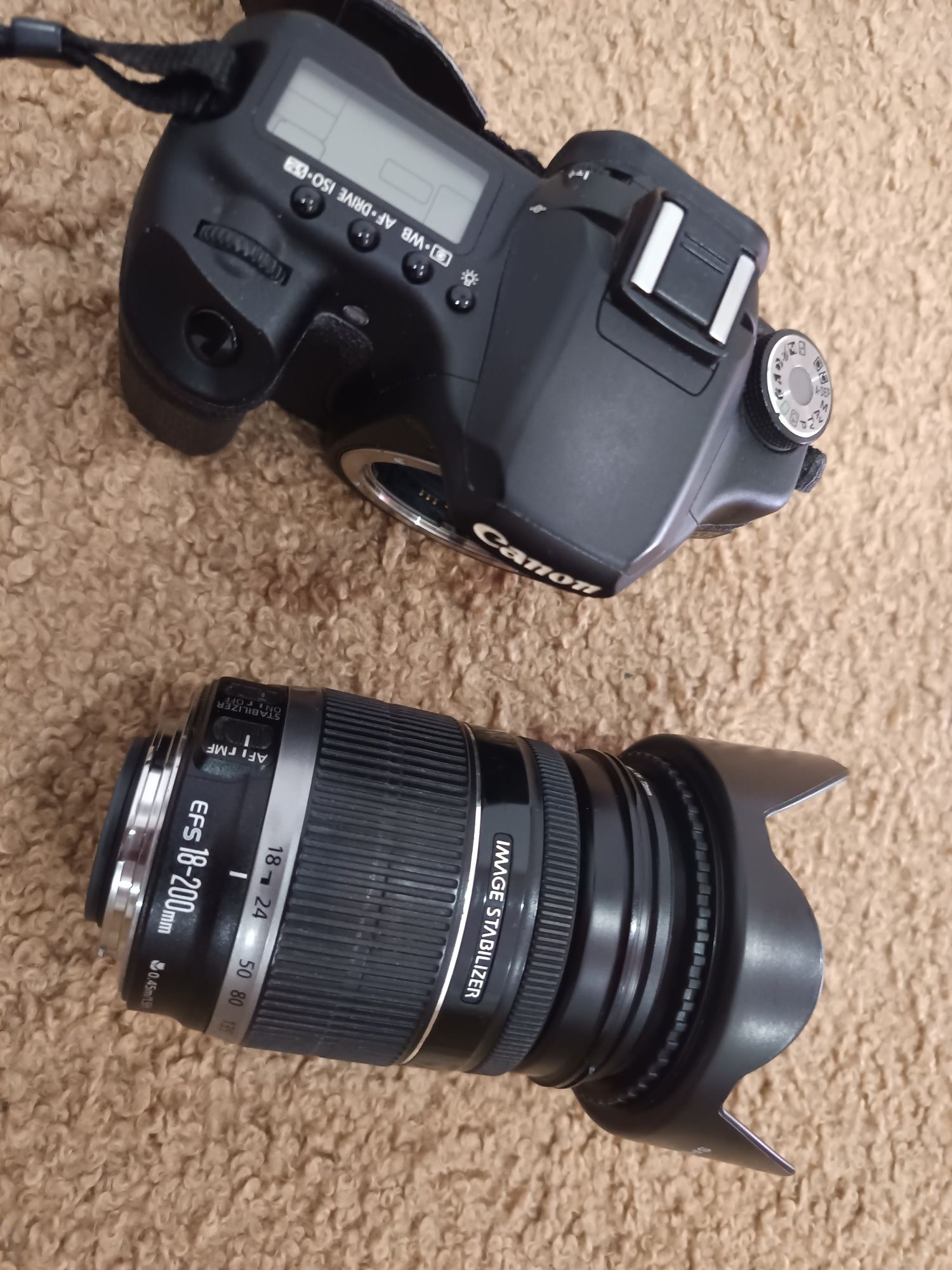 Máquina fotográfica Canon EOS 50D