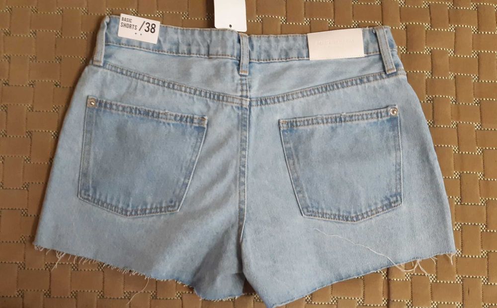 Шорти нові джинсові