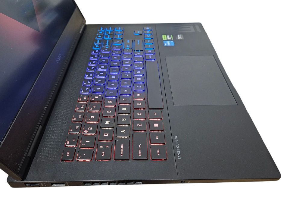 Laptop gamingowy HP Omen RTX 4050 i5 13th 1000GB SSD 16GB RAM