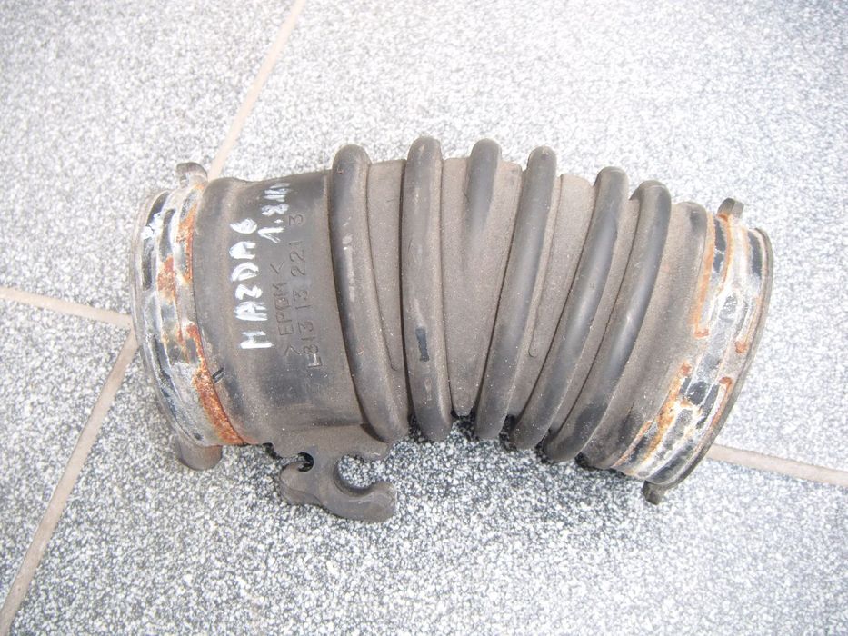 mazda 6 1.8 16v 05r rura- przewód powietrza l813132213