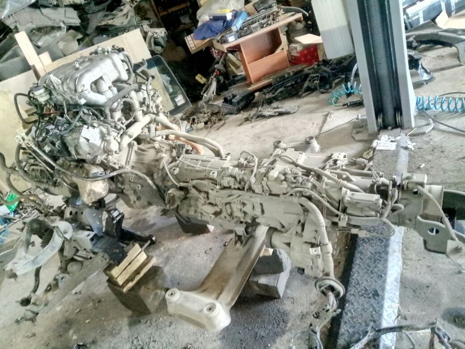 Mitsubishi  Pajero wagon 4. Паджеро вагон 3 двигатель 3.8 . 3.2. 3.0