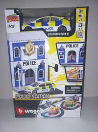 Bburago komisariat policji+ radiowóz Ford Focus