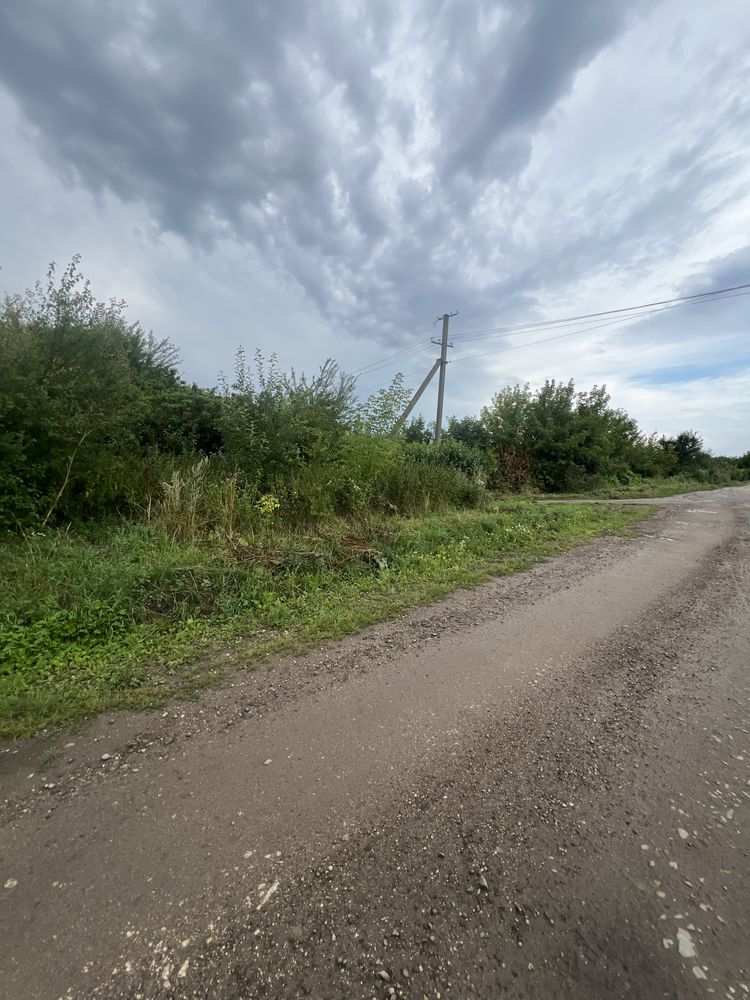 Продаж комерційної ділянки 1.31га. в с.Долиняни ц.148000$.