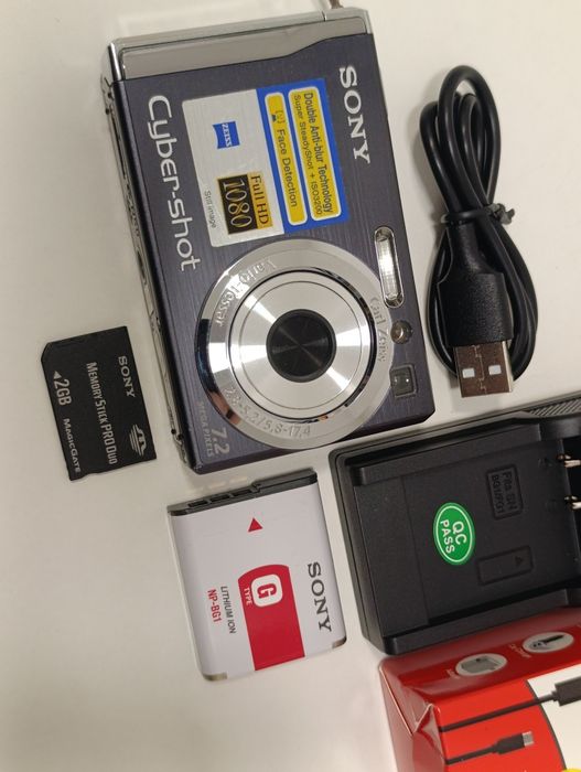 Aparat cyfrowy SONY Cyber-Shot DSC-W80 7mp ZEISS vintage retro y2k CCD