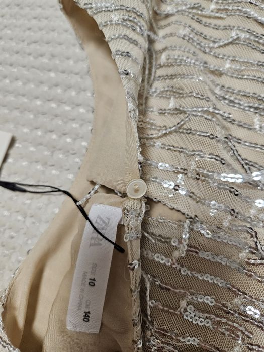 Blusa da menina com lantejoulas