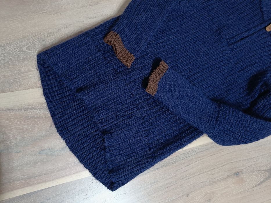 Vikafjell gruby wełniany sweter wool 2 lata