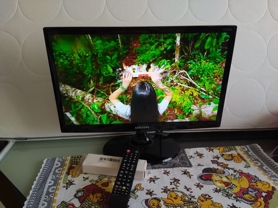 Televisão TV monitor 22" casa quarto apartamento vivenda escritório.