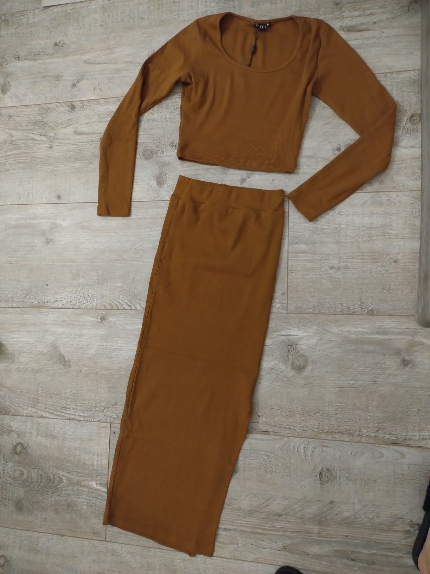Komplet bawełna prążek S/M brązowy top + spódnica z wysokim stanem