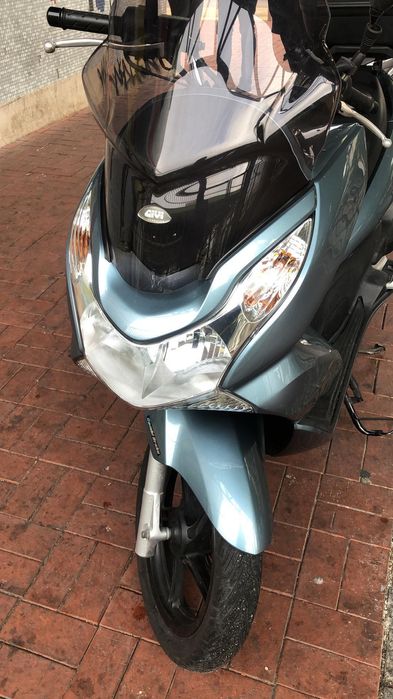 Honda PCX 125 em bom estado