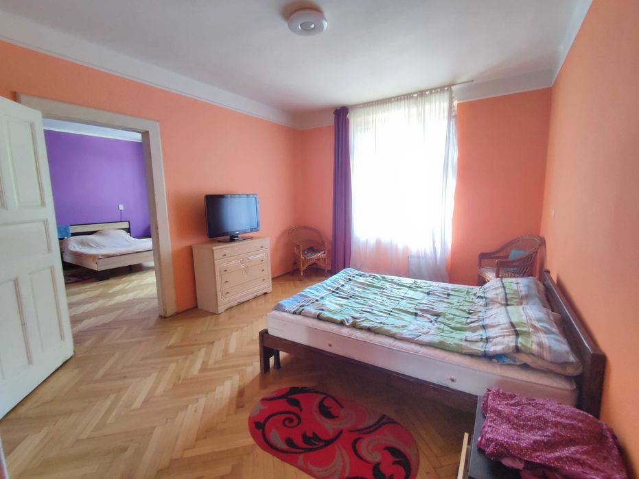 Оренда великої 3 кімн. Набережна (50 метрів).Центр.Ужгород